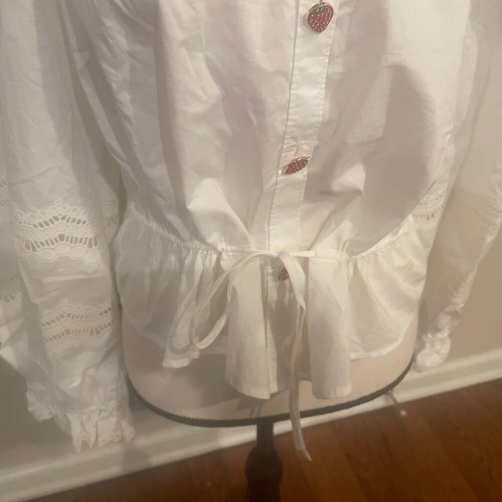 & other stories stawberry button blouse - Picture 5 of 10